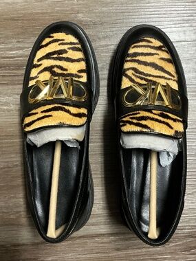 Michael Kors loafer